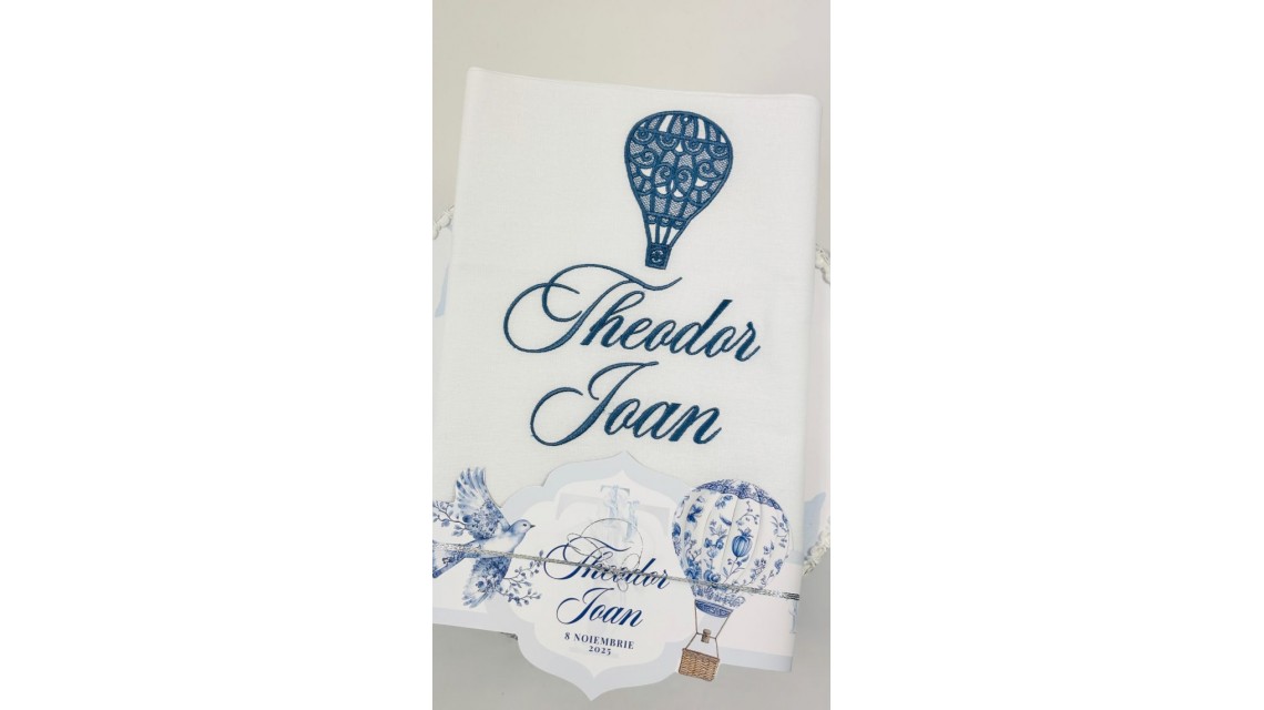Trusou botez baietel Hot Air Balloon Blue Toile cu baloane de aer cald design elegant 9